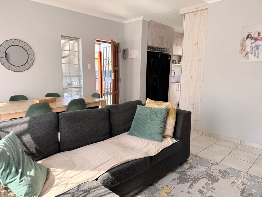 3 Bedroom Property for Sale in Waterkloof East North West